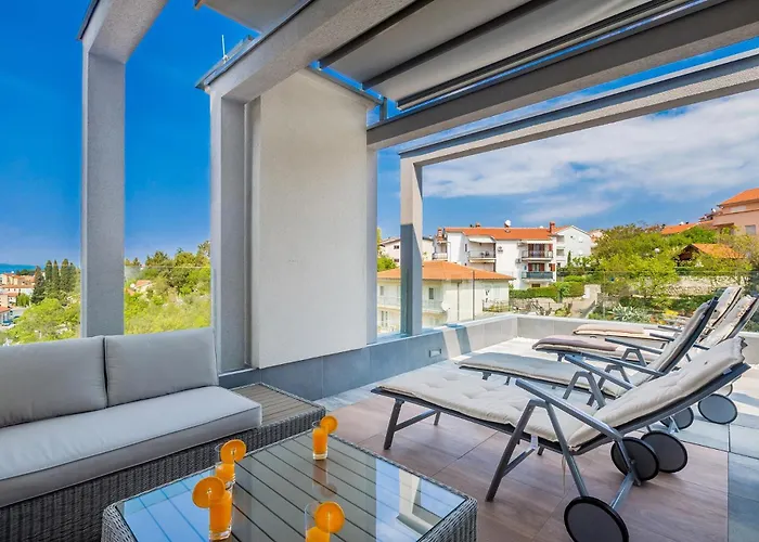 Modern With Heated Pool, Hot Tub And Sauna Villa *