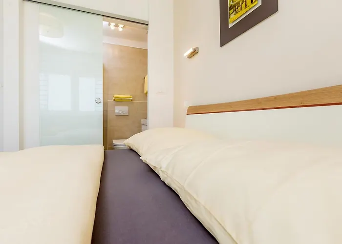 Modern With Heated Pool, Hot Tub And Sauna * Malinska