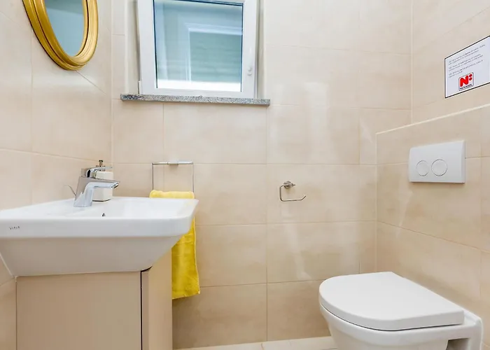 Villa Modern With Heated Pool, Hot Tub And Sauna *