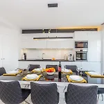 Modern With Heated Pool, Hot Tub And Sauna * Malinska