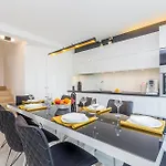 Modern With Heated Pool, Hot Tub And Sauna Malinska
