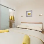 Modern With Heated Pool, Hot Tub And Sauna Villa *