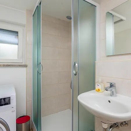 Villa Modern With Heated Pool, Hot Tub And Sauna *